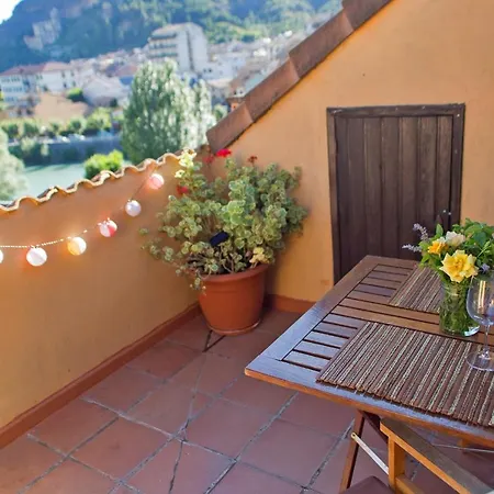 Atico Con Terraza En Graus-pirineo De Huesca Lägenhet *