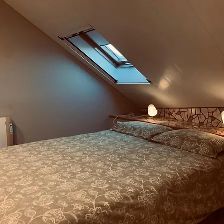 Atico Con Terraza En Graus-pirineo De Huesca Lägenhet *