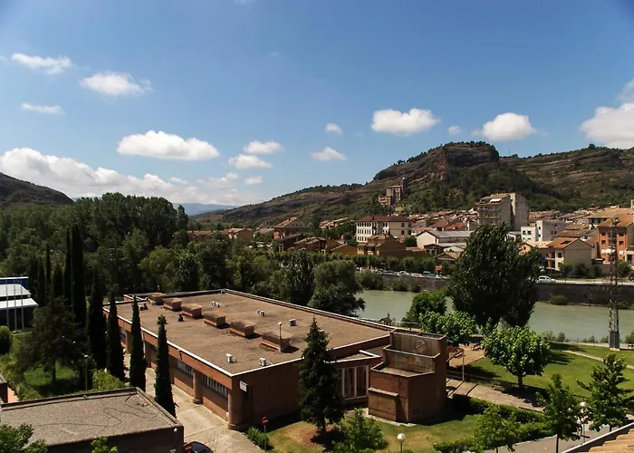 Atico Con Terraza En Graus-pirineo De Huesca