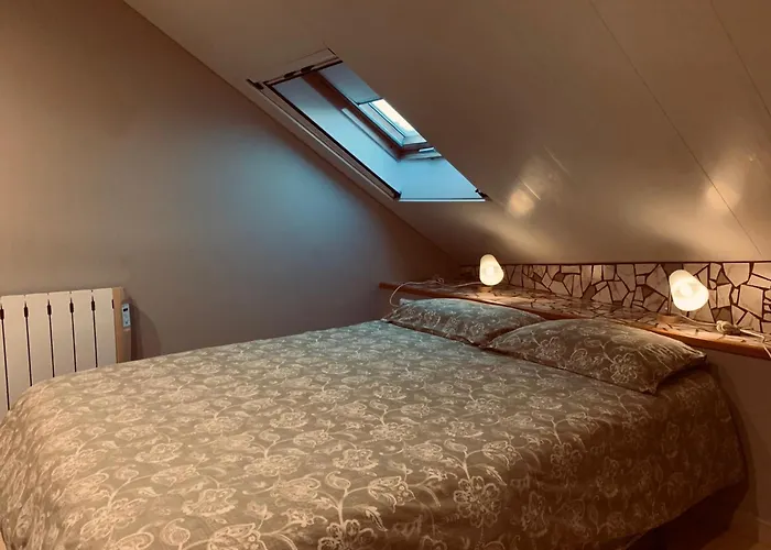 Atico Con Terraza En Graus-pirineo De Huesca Appartement *